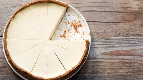 Insider Tips to Achieve an Ultra-Smooth Cheesecake Filling