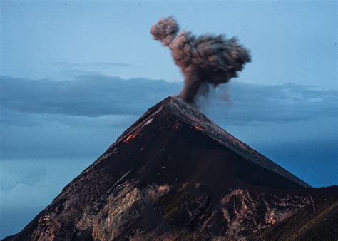 Insights from Psychology: Analyzing the Psychological Significance of Volcano Ash Dreams