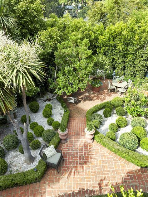 Inspiring Landscaping Ideas: Incorporating Garden Egg in your Garden