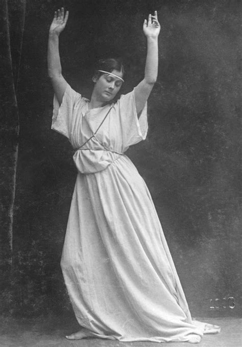Inspiring a Generation: Isadora Duncan's Legacy in the World of Dance