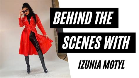 Izunia Motyl's Collaboration with Leading Fashion Brands