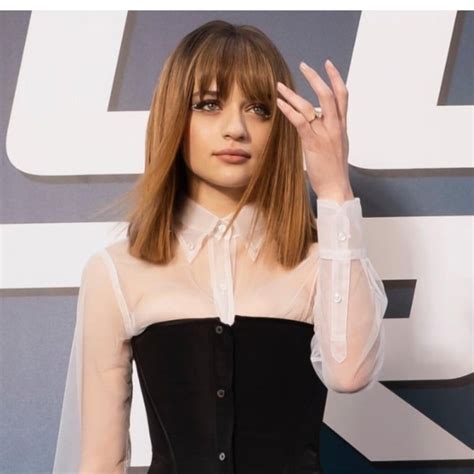 Joey King: A Rising Talent in the Glamorous World of Hollywood