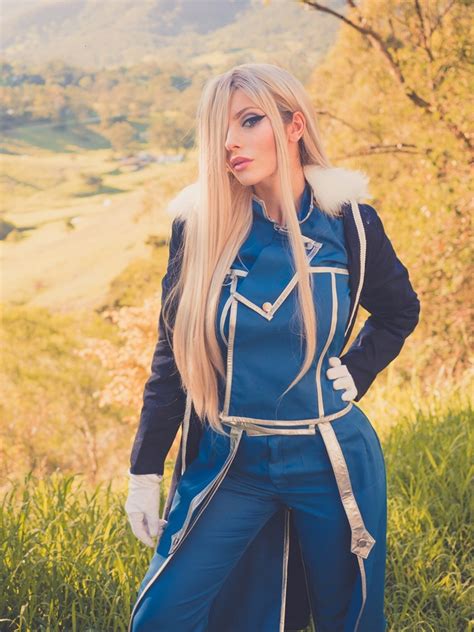 Katyuska Moonfox: A Rising Star in the Cosmos of Cosplay