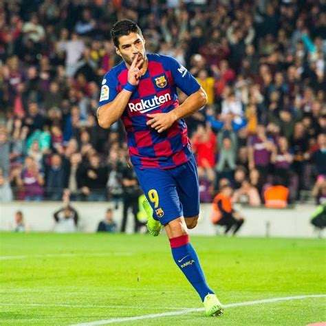 Luis Suarez Age: From Young Talent to Experienced Veteran
