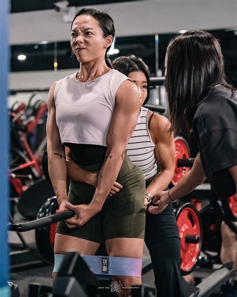 Maintaining an Enviable Physique: Sara Choi's Fitness Routine