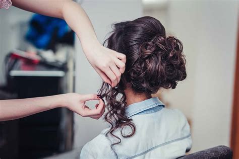 Mastering the Art of Hair Styling: Tips and Tricks