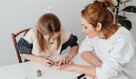 Mastering the Art of Nail Polish Application