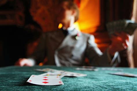 Mastering the Mind Game: Deciphering Your Adversaries in the World of Poker