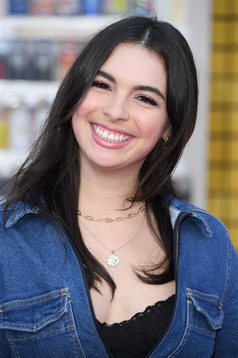 Meet the Captivating Leading Lady: Isabella Gomez