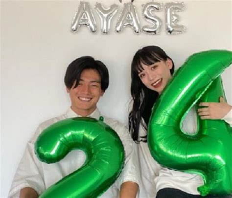 Minami Ayase's Impact on Social Media and Fan Community