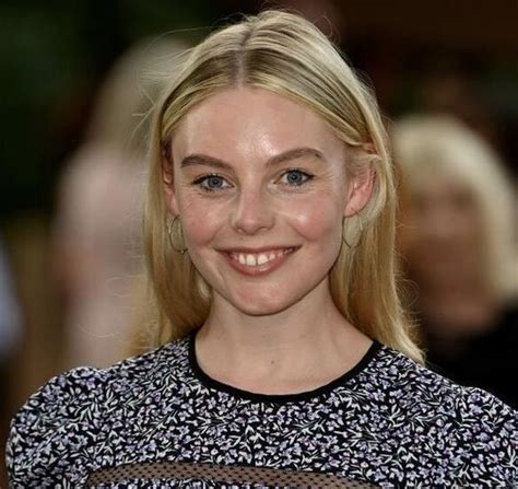 Nell Hudson's Age and Height: Facts and Figures