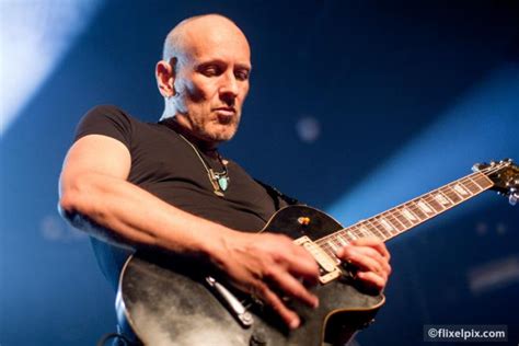 Net Worth and Impact: The Influential Contribution of Vivian Campbell in the Music Industry