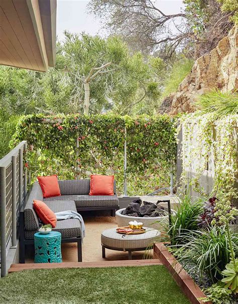 Outdoor Seating: Creating a Cozy Oasis in Your Backyard