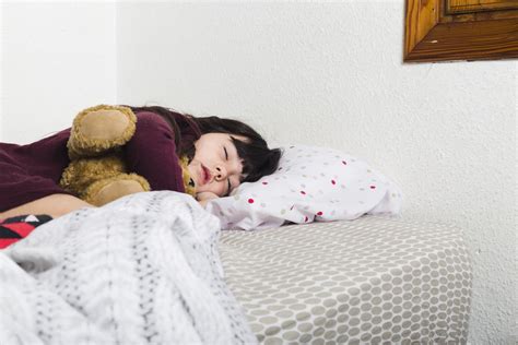 Overcoming Common Sleep Challenges in Infants