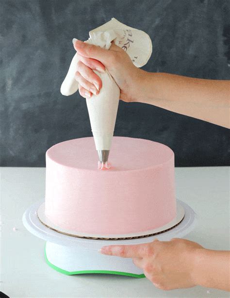 Perfecting the Finishing Touches: Tips for Frosting and Icing Your Cake