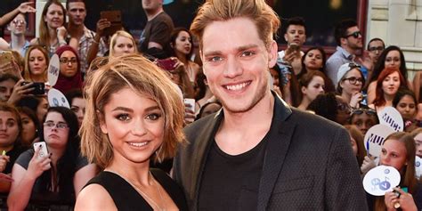 Personal Life - Sarah Hyland's Relationships and Struggles