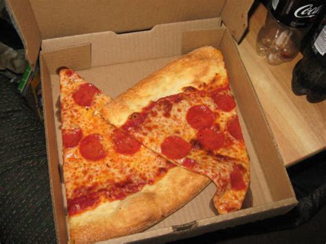 Pizza Delivery Secrets: Tips and Tricks for Ordering the Ultimate Pie