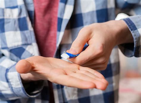 Possible Physical Causes behind Dreaming of Swallowing Chewing Gum