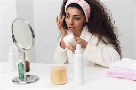 Preventing Dead Skin Buildup: Tips for Healthy Skin Maintenance