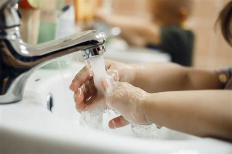 Preventing Warts: Maintaining Hygiene and Adopting Preventive Measures