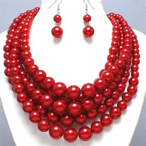 Red Pearls in Jewelry: Showcasing their Exquisite Beauty