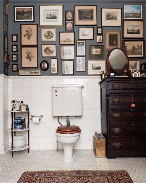 Reviving the Old: Renovating Historic Bathrooms with a Modern Twist