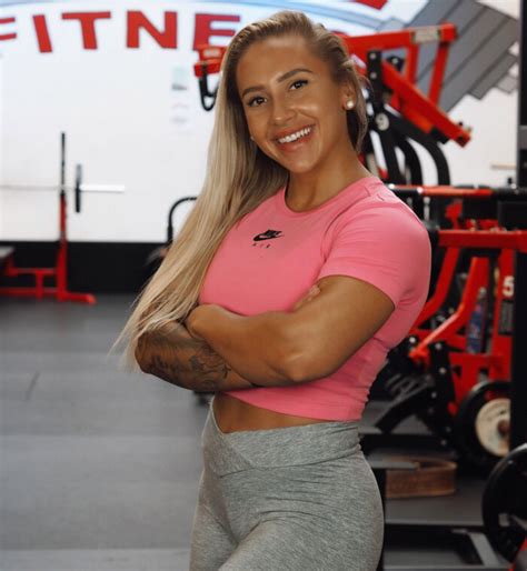Rising up the Ranks: Suzanne Svanevik's Prominence in the Fitness World