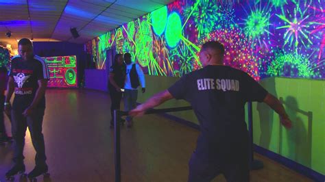 Roller Skating Unites Generations: The Fascination that Brings People of All Ages Together