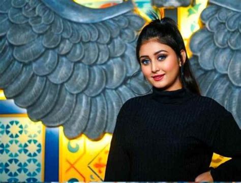 Sana Eslam Khan's Net Worth: Exploring Her Financial Accomplishments