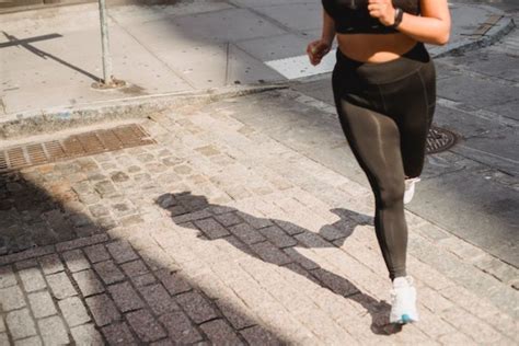 Sand Running vs. Pavement Running: Which One is Better for Your Fitness Goals?