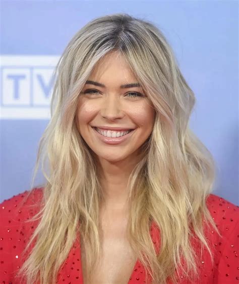 Sandra Kubicka: A Detailed Life Story