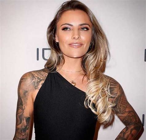 Sophia Thomalla's Height, Figure, and Net Worth