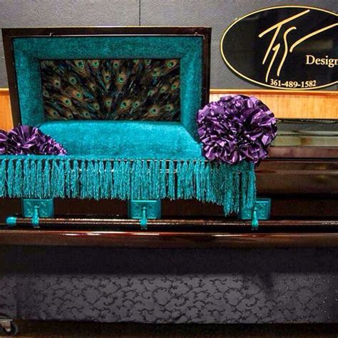 Souvenirs of the Soul: How Enchanting Caskets Capture Memories and Emotions