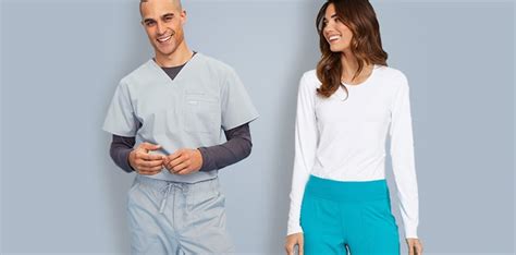 Stay Fashionable while Wearing Scrubs: Keeping Up with the Latest Trends in Medical Fashion