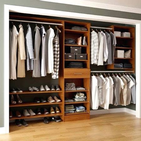 Streamline Your Wardrobe with Open Shelving