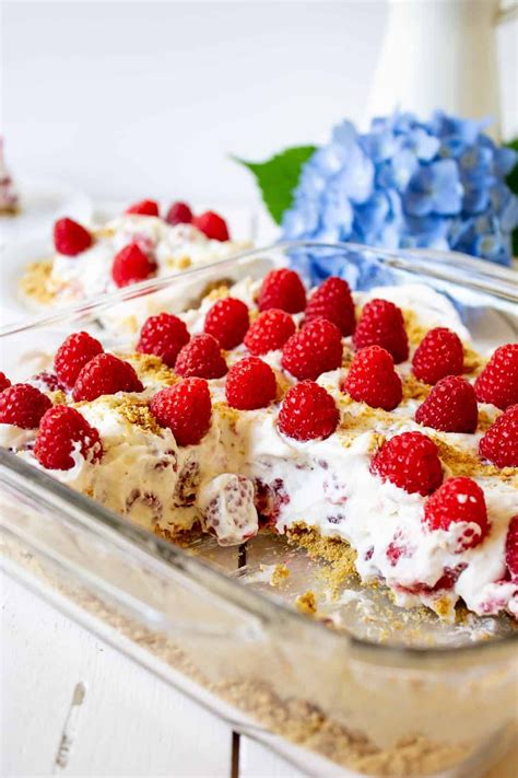 Summertime Delights: Delectable Recipes Featuring Fresh Berries