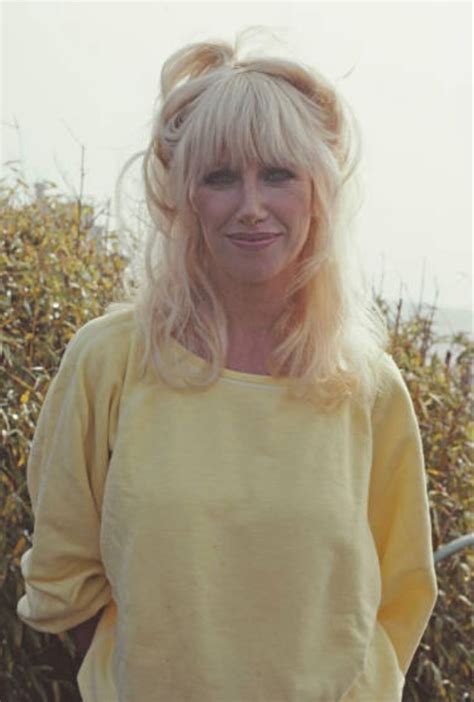Suzanne Somers: A Timeless Beauty
