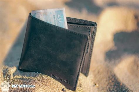 Symbolic Significance of a Misplaced Wallet in Dream Interpretation