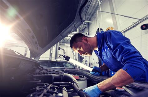 The Advantages of Enlisting the Expertise of a Professional Technician for Automobile Maintenance