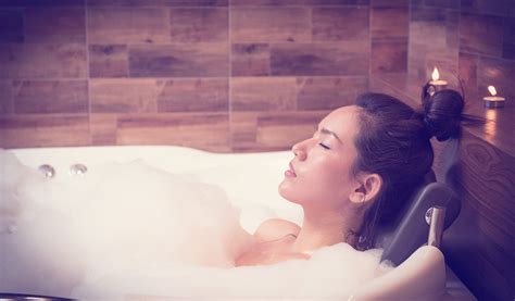 The Advantages of a Soothing Bathtub Encounter