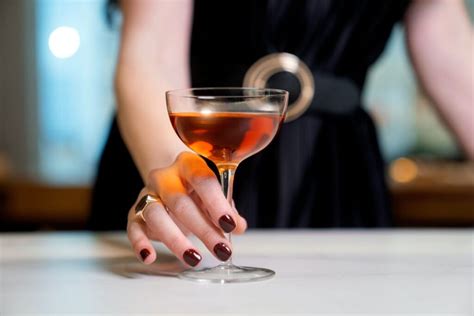 The Art of Balance: Achieving the Perfect Harmony of Flavors in a Cocktail