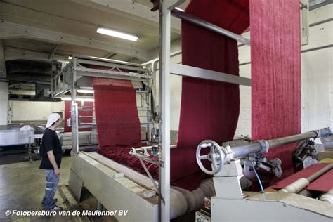 The Art of Exquisite Craftsmanship: Techniques and Processes Behind Velvet Production