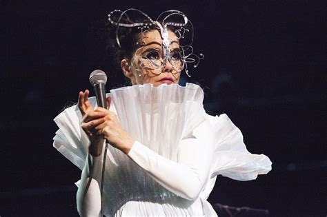 The Bjork Experience: Unforgettable Live Performances and Tours