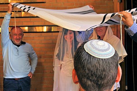 The Chuppah: Symbolism and Significance in Traditional Jewish Nuptials