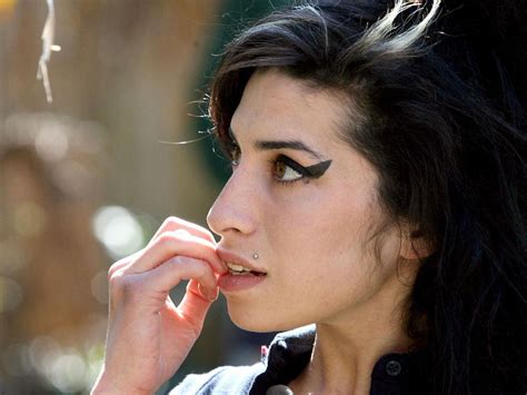 The Controversial Documentary: Amy Winehouse's Life through the Lens