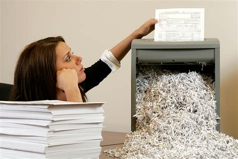 The Delicacy of Aspirations: Decoding Shredded Documents as a Figurative Device