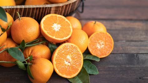 The Diverse Varieties of Oranges and their Unique Flavor Profiles