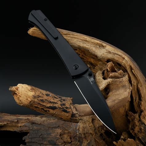 The Enchanting Tale of Pocket Knives: Revealing their Significance