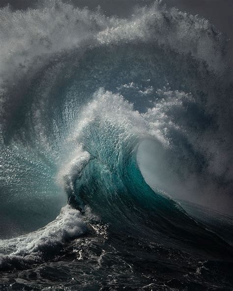 The Enormous Power of Nature: Unraveling the Forces Behind Ferocious Ocean Waves