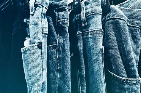 The Evolution of Denim: From Functional Workwear to Iconic Fashion Statement